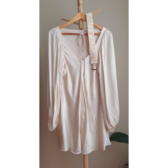 SHONA JOY La Lune Balloon Sleeve Mini Dress w Belt in Cream *NWT Size 12* - Picture 10 of 12